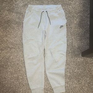 Nike Tech Sweatpants